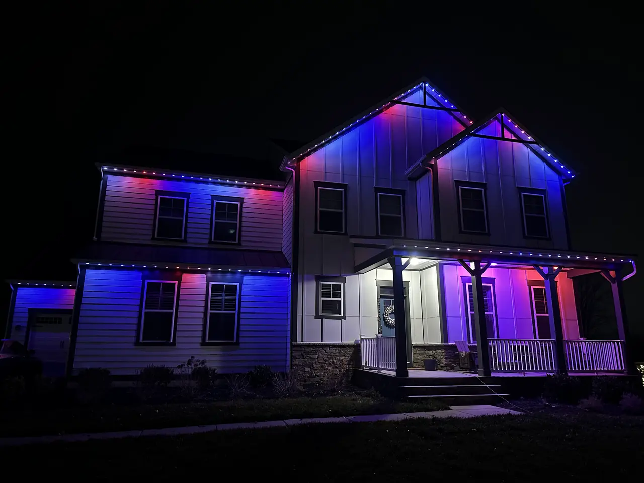 Permanent exterior LED lighting in a red and blue color-changing pattern
